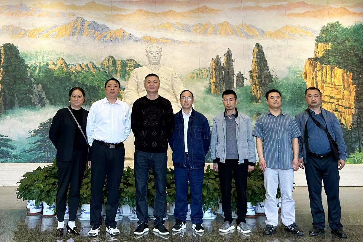 追寻先烈足迹  传承红色基因——乐鱼手机网页版登录入口-乐鱼（中国）鸟儿巢公司全体党员参观贺龙纪念馆