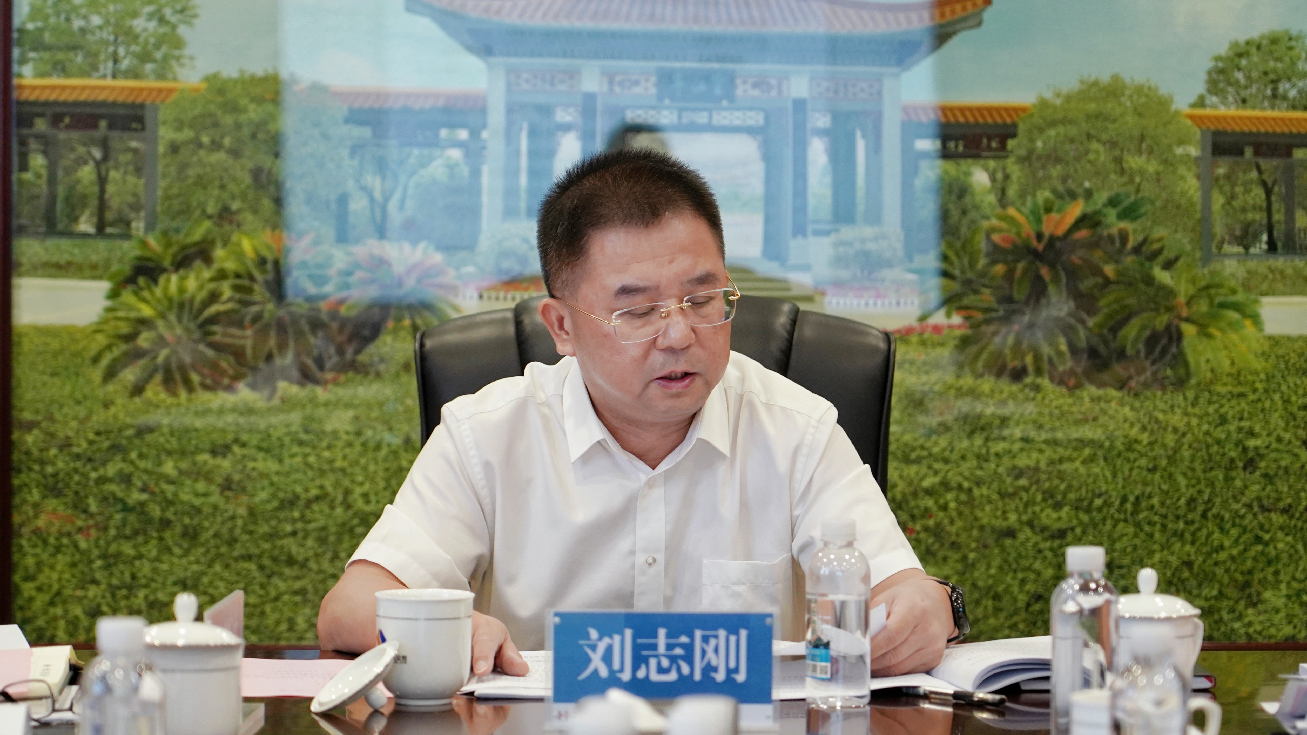 乐鱼手机网页版登录入口-乐鱼（中国）召开2025年上半年经营分析会