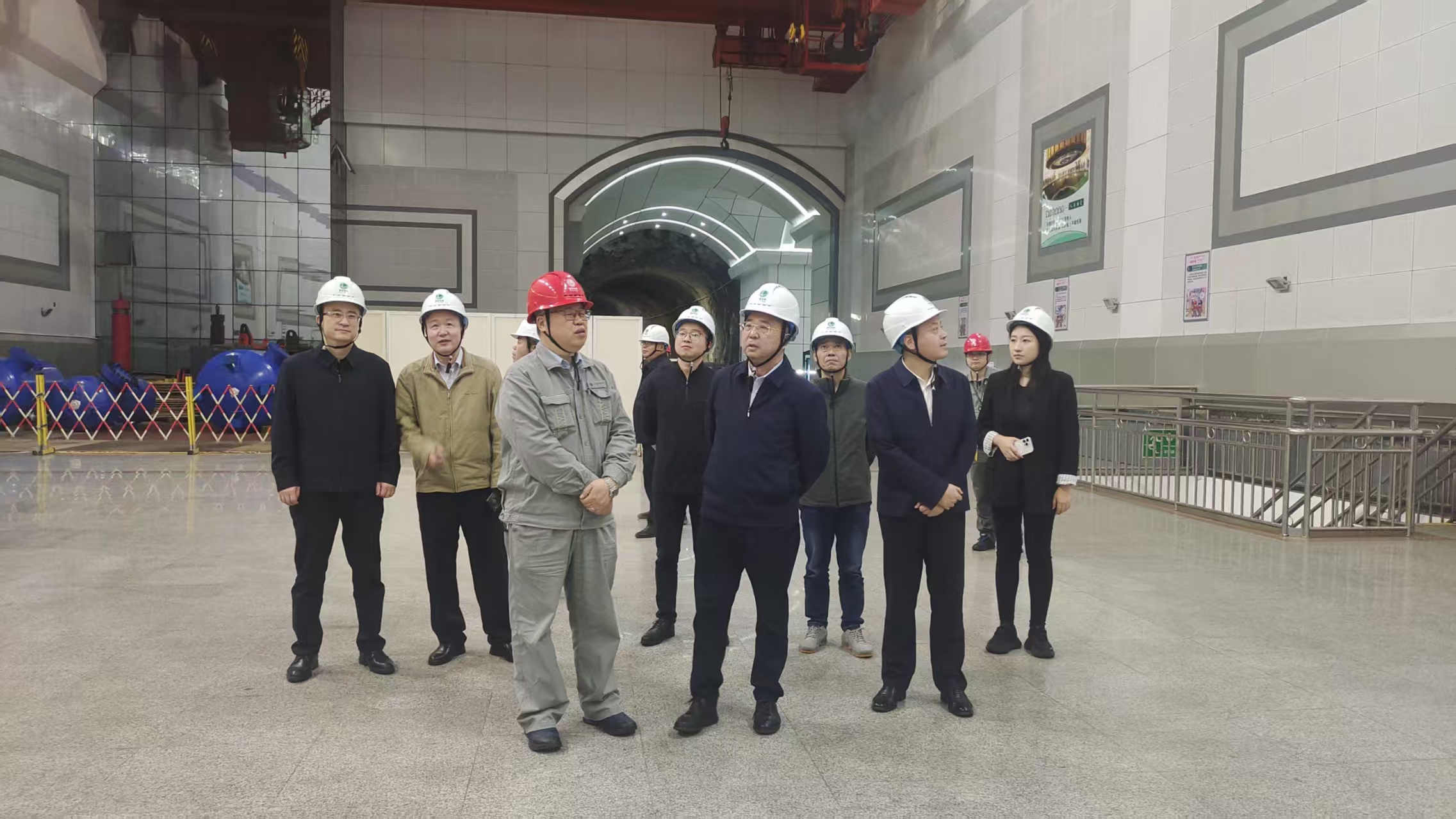 乐鱼手机网页版登录入口-乐鱼（中国）赴凤滩水力发电厂学习交流